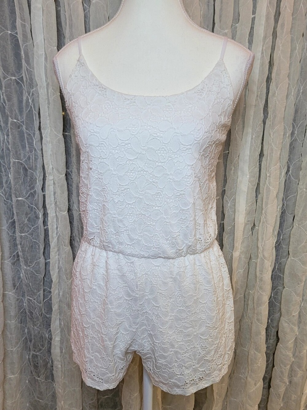 Ambiance White Floral Lace Spaghetti Strap Cami Romper Boho Summer Bridal S